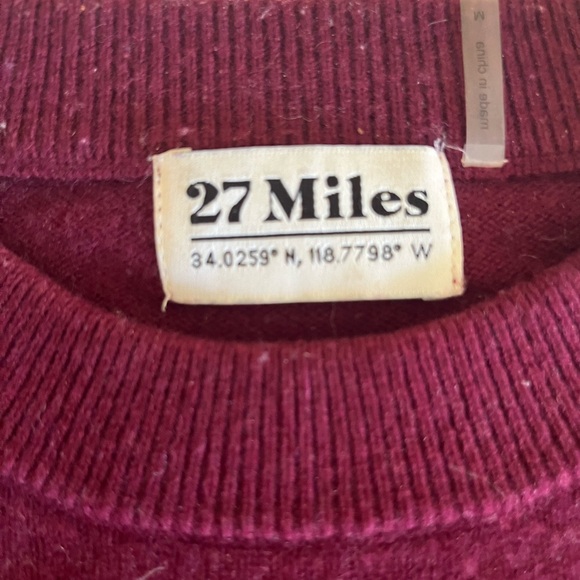 💯 cashmere sweater by 27 Miles Malibu pink burgundy black ski inspired print - Picture 5 of 7